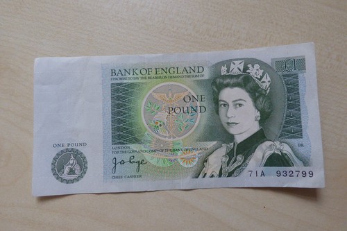 Bank england queen - bank,